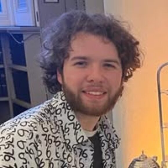 Meet your Posher, Mariana - Picture 1 of 1